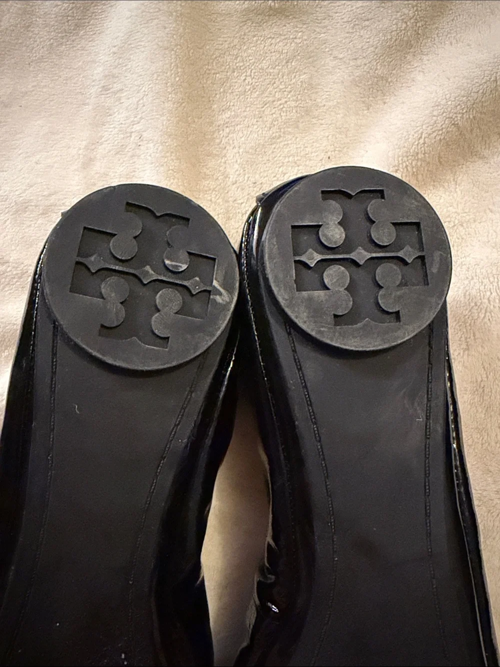 Tory Burch Black Patent Elastic Ballet Flats with Logo Accent
